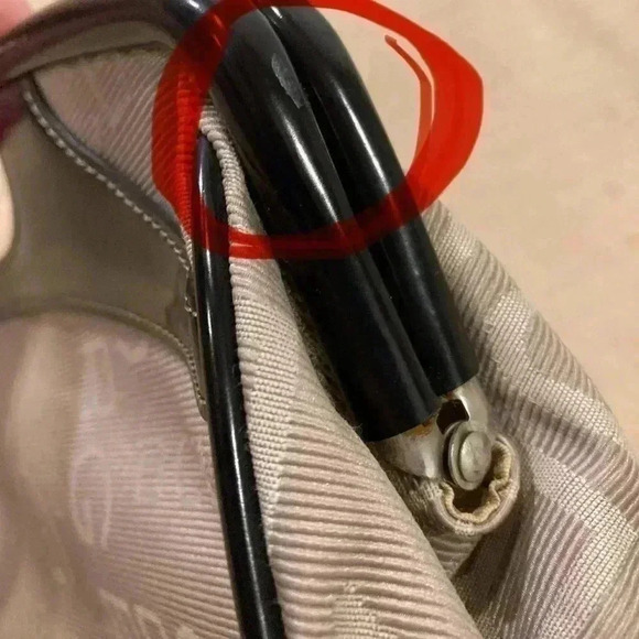 BCBGirls Clutch Hanbag - Picture 6 of 10